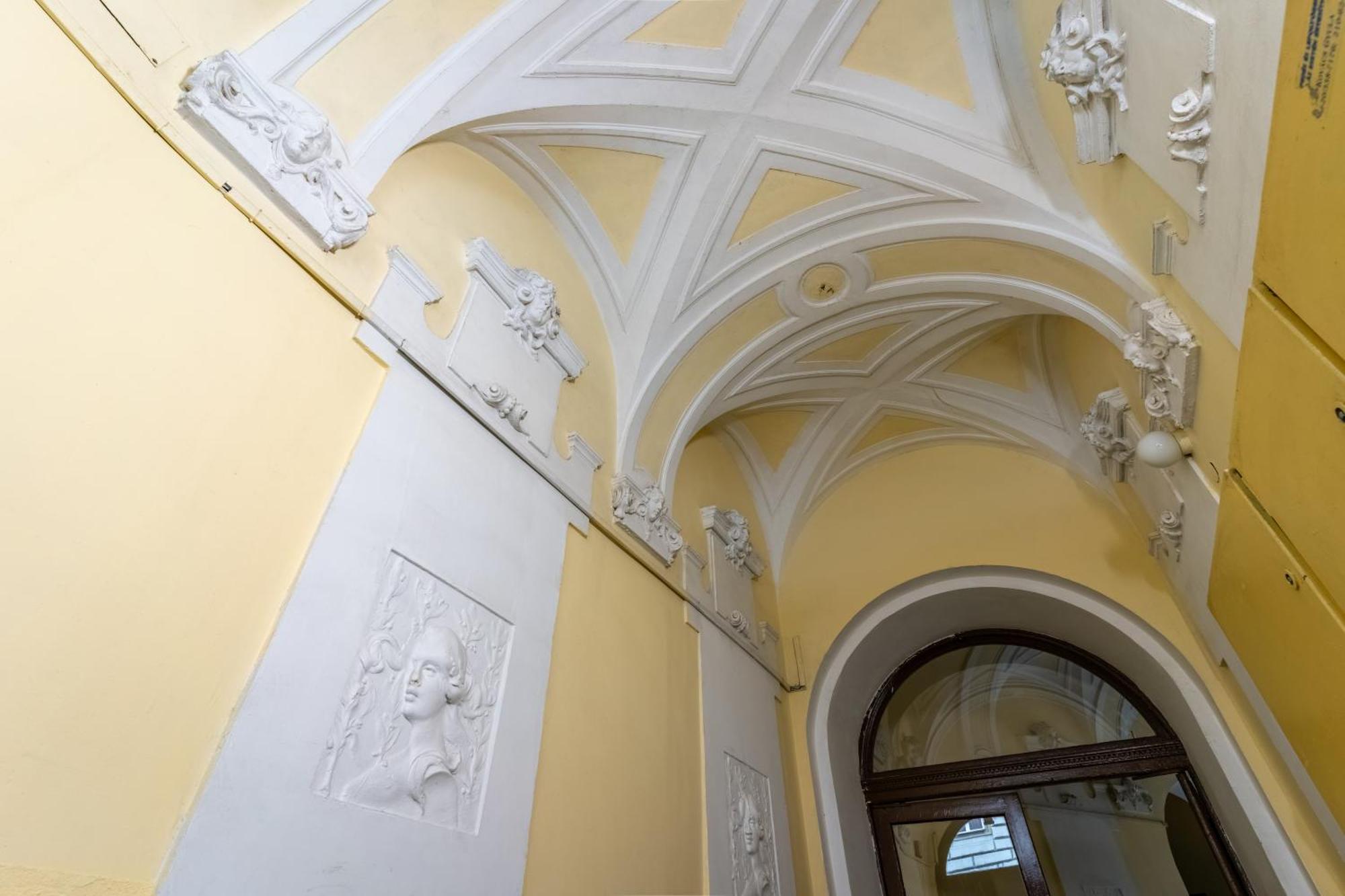 Wave - 3 Bedroom Apt In Center, Budapest